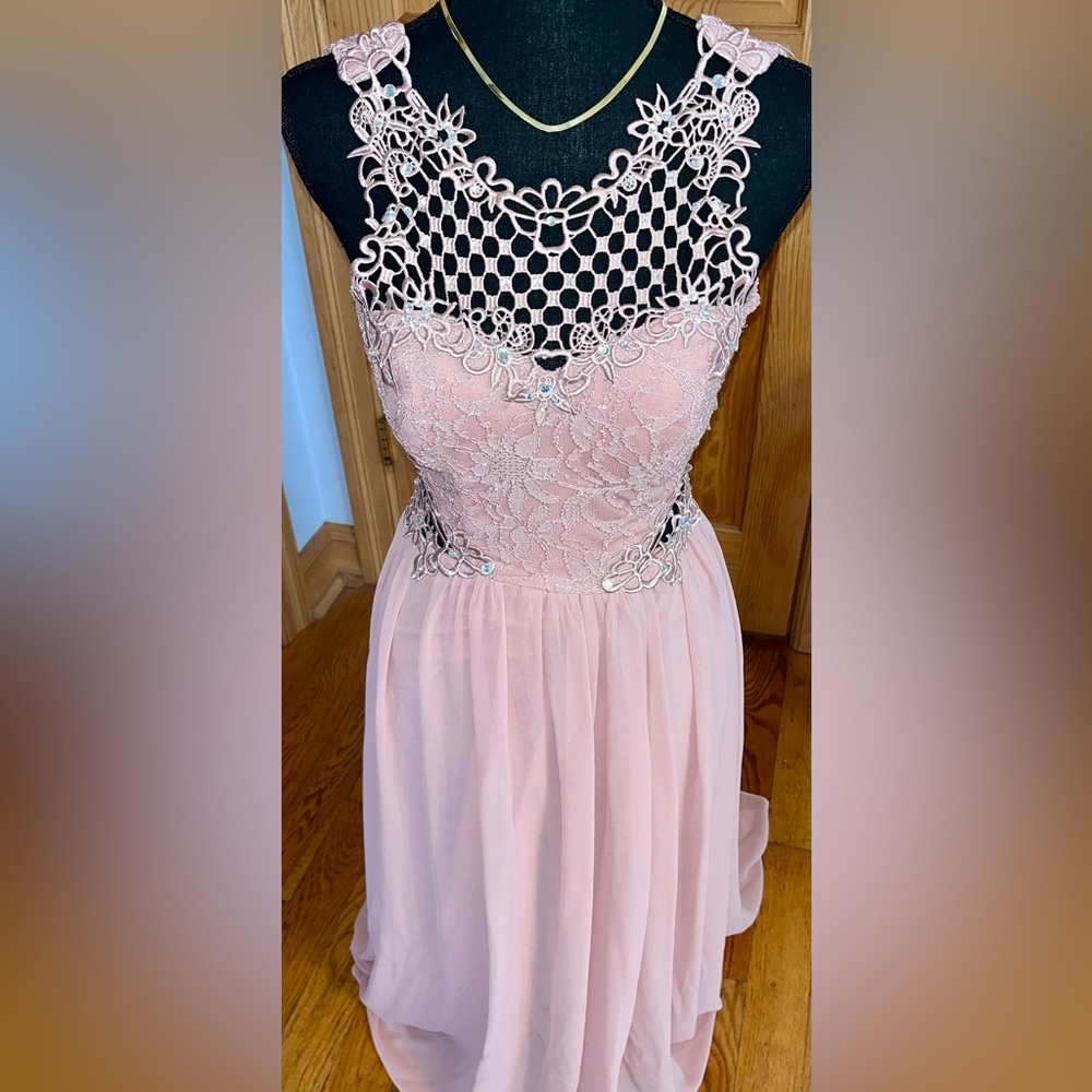 City Studio Pink Embellished Illusion Lace Tulip Gown Prom Formal Dress Size 0